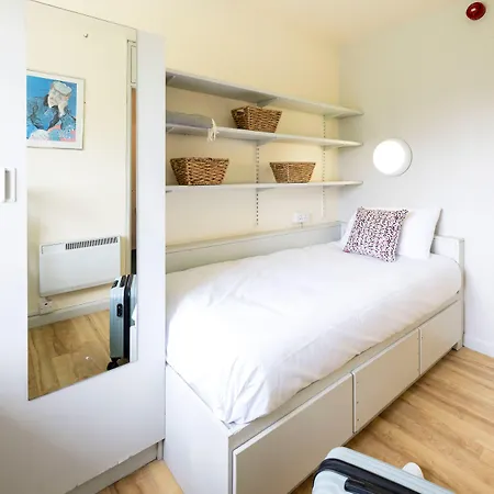 Corrib Village Of شقة