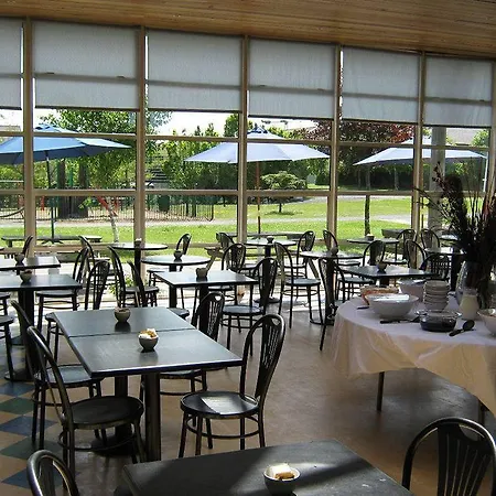 شقة Corrib Village Of *