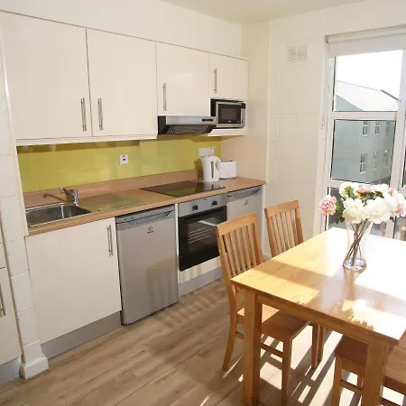 Apartamento Corrib Village Of