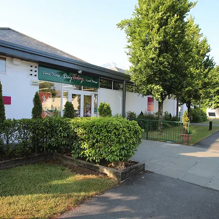 아파트 Corrib Village Of 골웨이