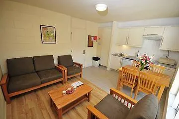 Apartamento Corrib Village Of