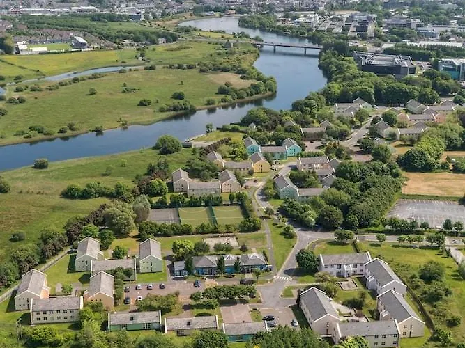 Corrib Village Of アパート