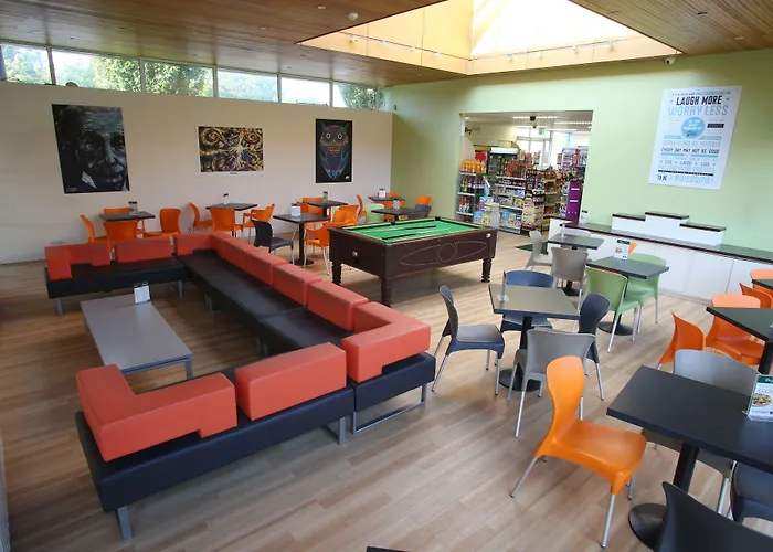 アパート Corrib Village Of ゴールウェイ