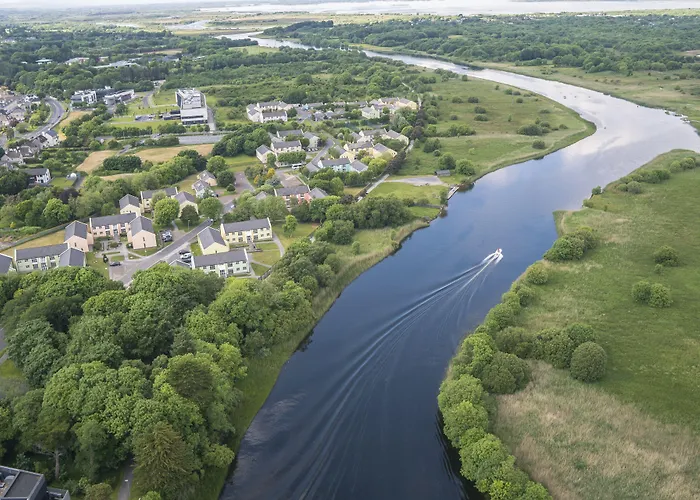 Apartament Corrib Village Of *