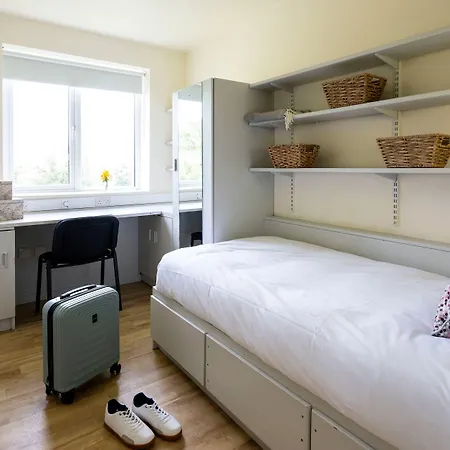 Corrib Village Of Голуэй